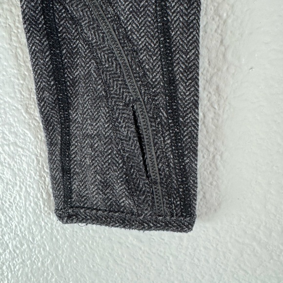 Lululemon Run-U-Turn Pullover - Picture 8 of 8